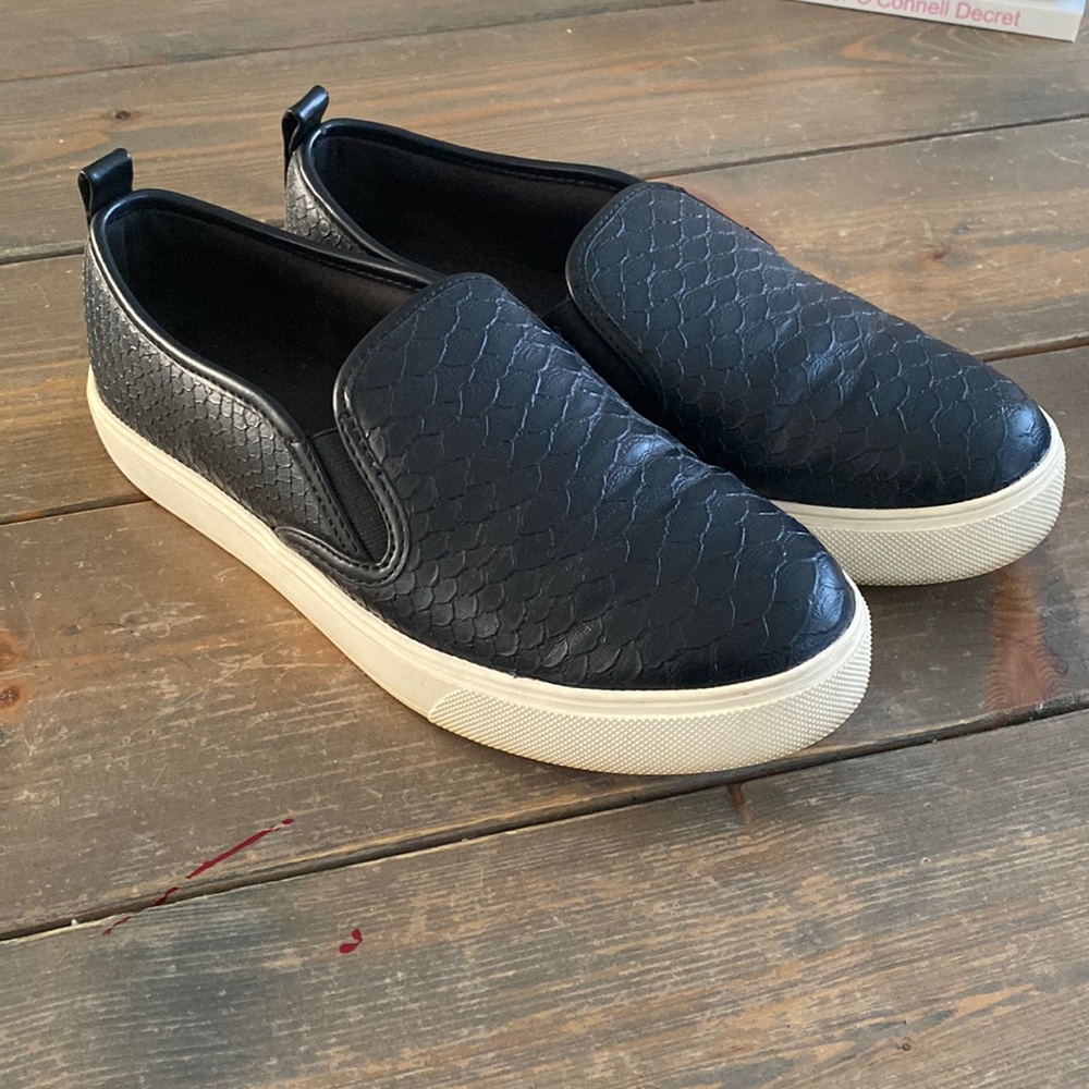 Black leather Aldo Sneakers